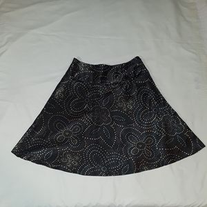 Cute silky spotted skirt